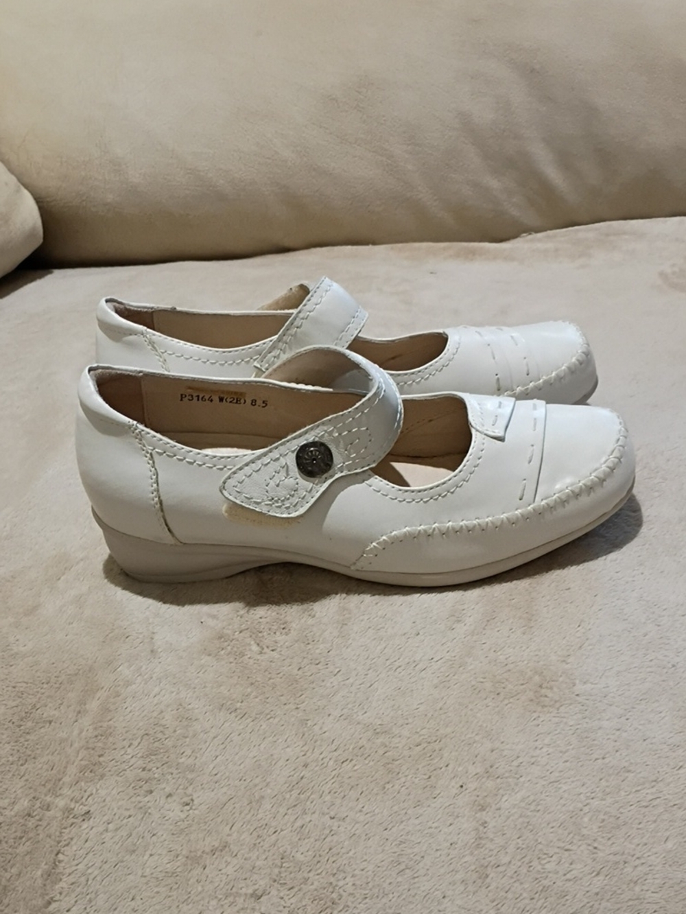 NWT.Pilgrim Cream Mary Jane Comfort Flat with Decorative Button - Picture 2 of 8